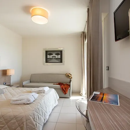 Hotel Mariver 4*