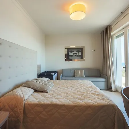 Mariver Hotel